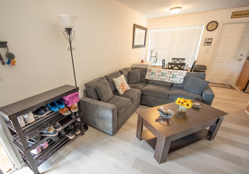More Photos Of 231 SW 15th St, Pompano Beach Apartments For Sale