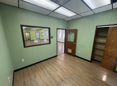 More Photos Of 2331 Millpark Dr, Maryland Heights Warehouse For Lease