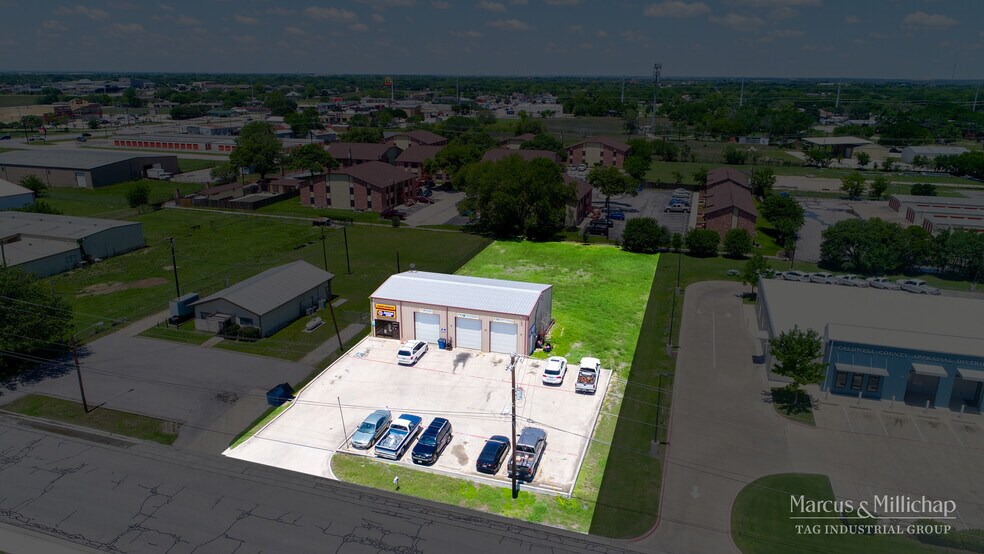 More Photos Of 119 Bufkin Ln, Lockhart Auto Repair For Sale