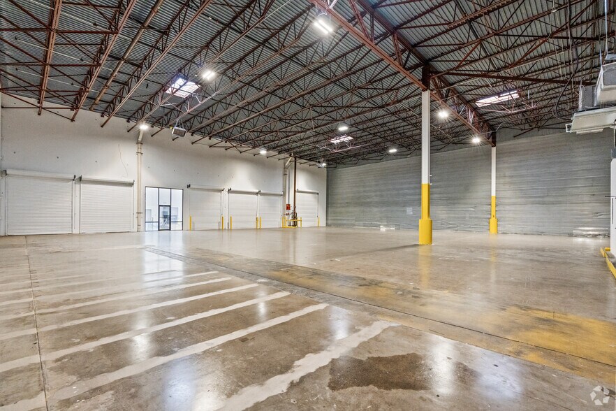 More Photos Of 754 Port America Pl, Grapevine Unknown For Lease