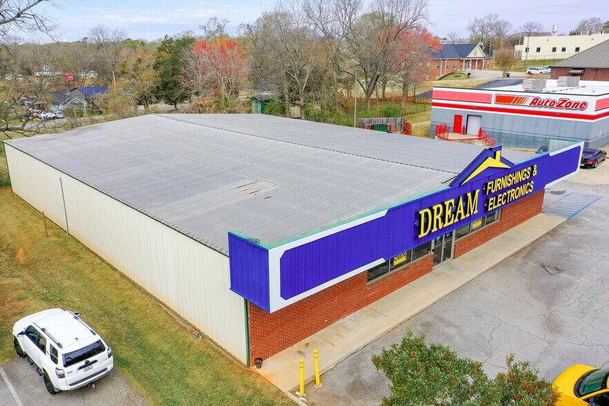 More Photos Of 440 Hampton Ave, Pickens Freestanding For Sale