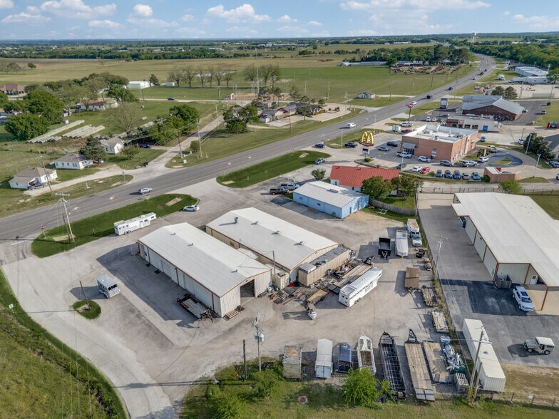 More Photos Of 1200-1204 S Highway 377, Pilot Point Flex For Sale