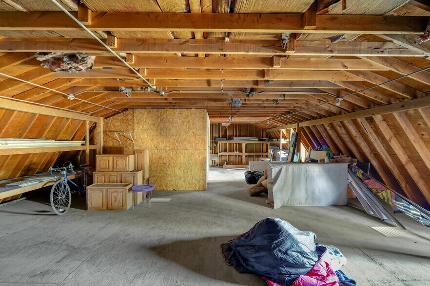 More Photos Of 2928 Tremainsville Rd, Toledo Auto Repair For Sale