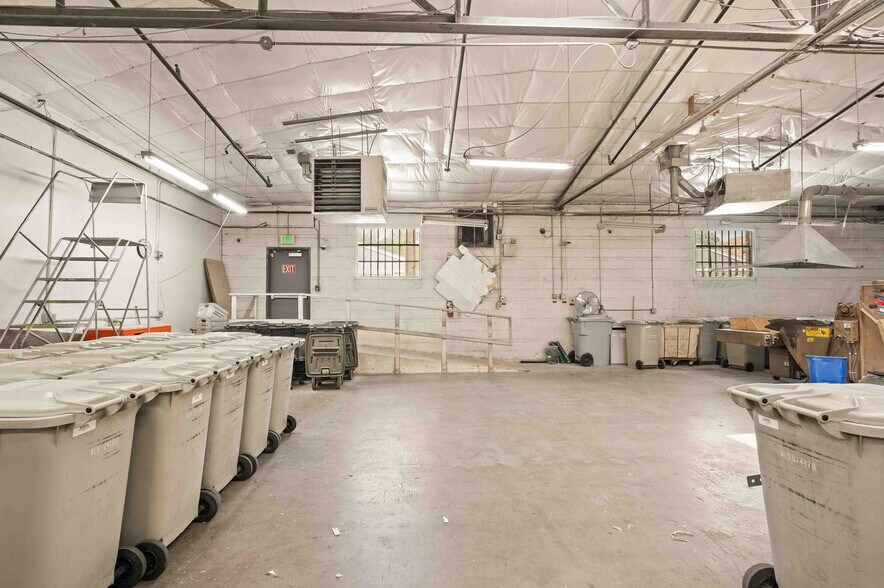 More Photos Of 313 W Bayaud Ave, Denver Warehouse For Lease