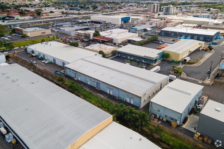More Photos Of 94-200 Pupuole St, Waipahu Warehouse For Lease