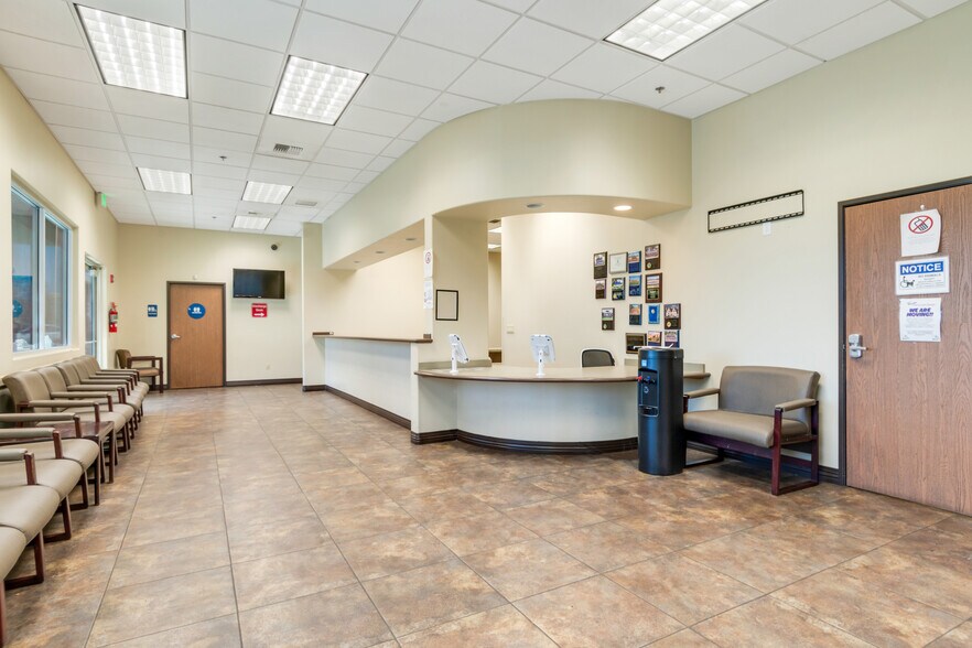 More Photos Of 33494 Oak Glen Rd, Yucaipa Medical For Lease