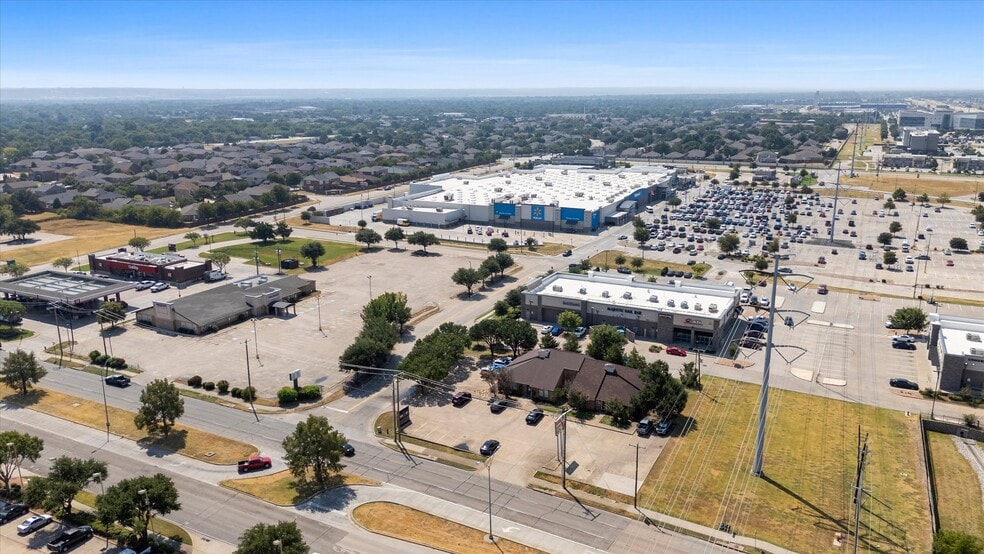 More Photos Of 1055 W Pioneer Pky, Grand Prairie Medical For Lease