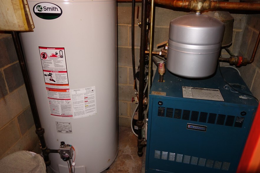 More Photos Of 70-10 Eliot Ave, Flushing Apartments For Sale