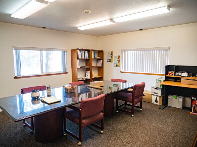 More Photos Of 1744 Main St, Sweet Home Warehouse For Sale