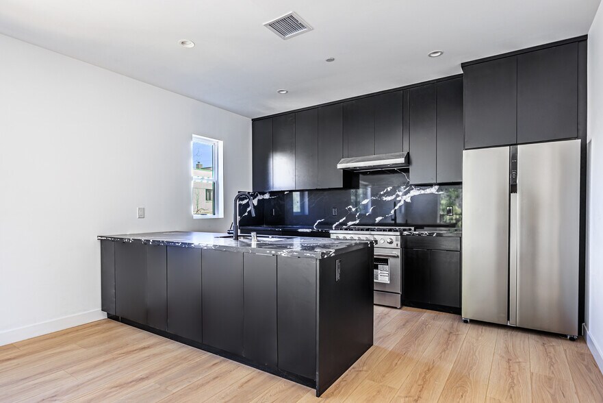 More Photos Of 1954-1958 Purdue Ave, Los Angeles Apartments For Sale