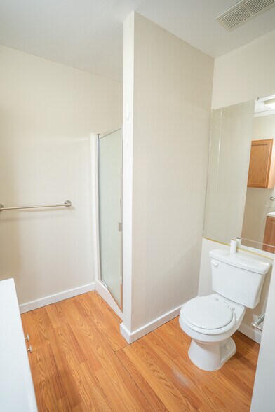 More Photos Of 1513 E Broadway, Long Beach Apartments For Sale