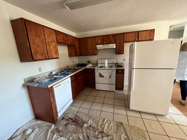 More Photos Of 21A Middleton Blvd, Williamston Apartments For Sale