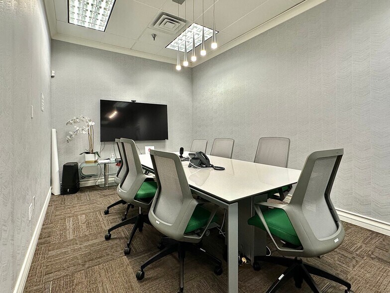 More Photos Of 185 W Chestnut Ave, Monrovia Office For Sale