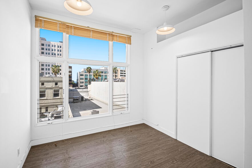 More Photos Of 321 Santa Monica Blvd, Santa Monica Office Residential For Lease