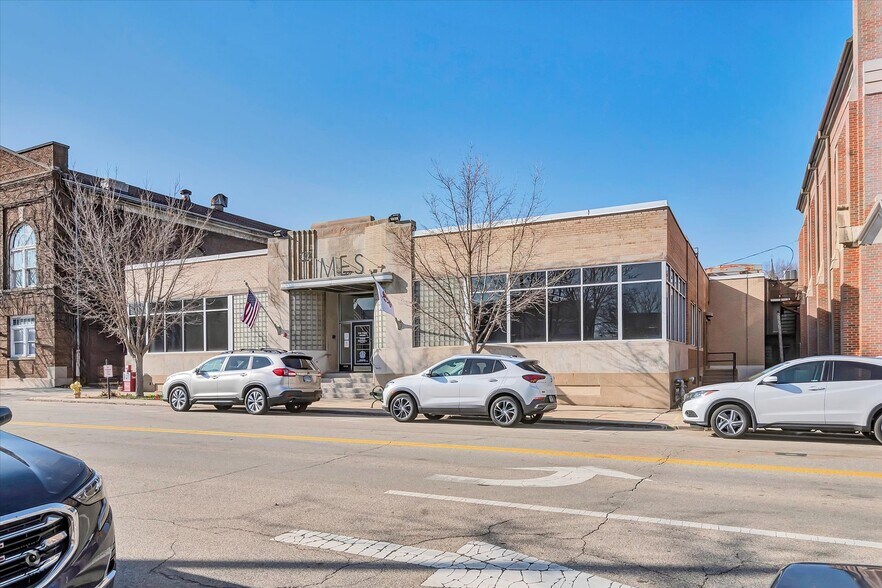 Primary Photo Of 110 W Jefferson St, Ottawa Office For Sale