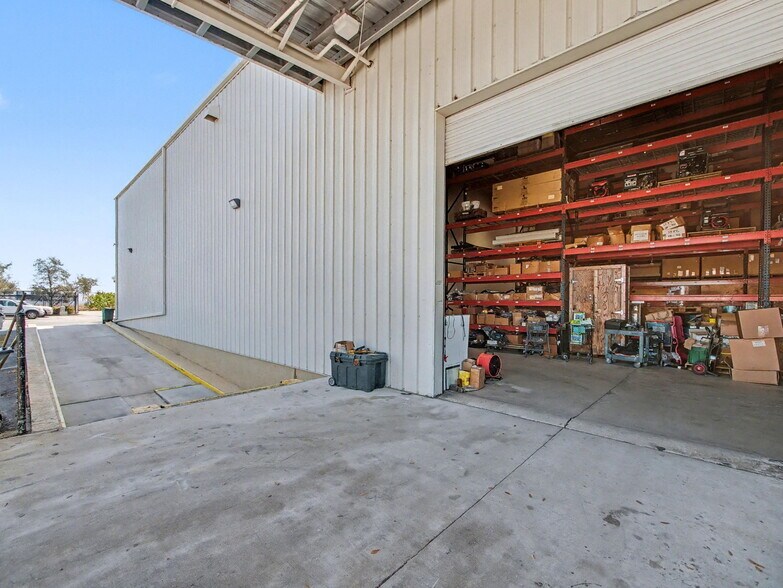 More Photos Of 6861 Garden Rd, Riviera Beach Warehouse For Sale