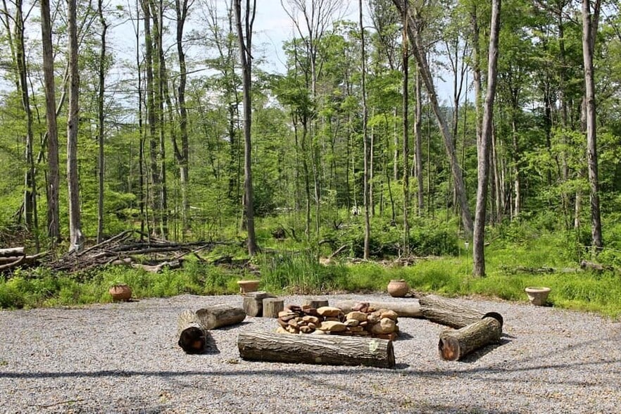 Primary Photo Of 821 Hickory St, Tyrone Land For Lease