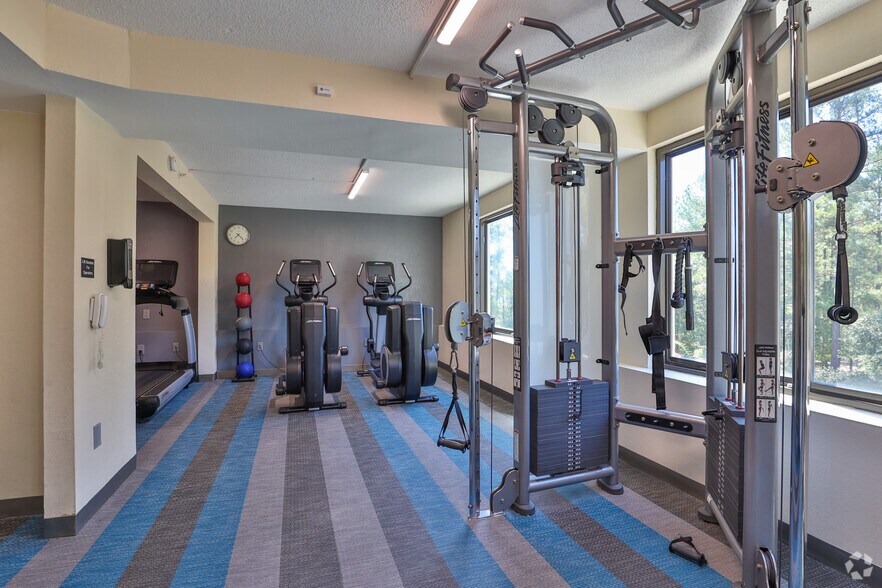 More Photos Of 217 Lanneau Ct, Columbia Hotel For Sale