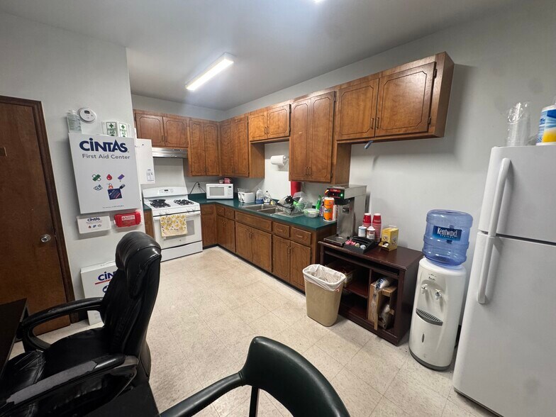 More Photos Of 2831 Highway 311, Schriever Distribution For Sale