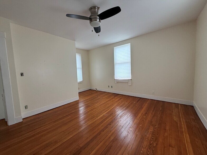 More Photos Of 635 Main St, Reisterstown Office For Sale