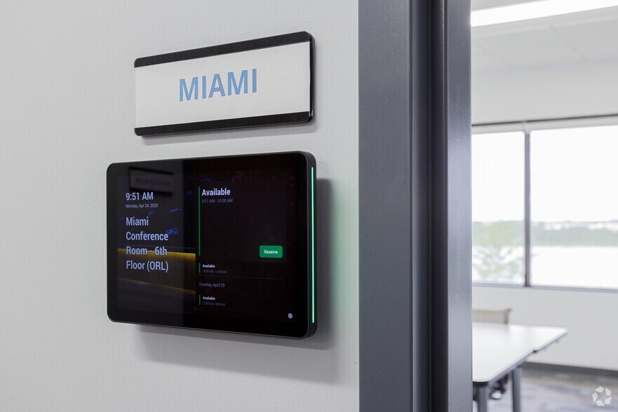 More Photos Of 5900 Lake Ellenor Dr, Orlando Office For Sale