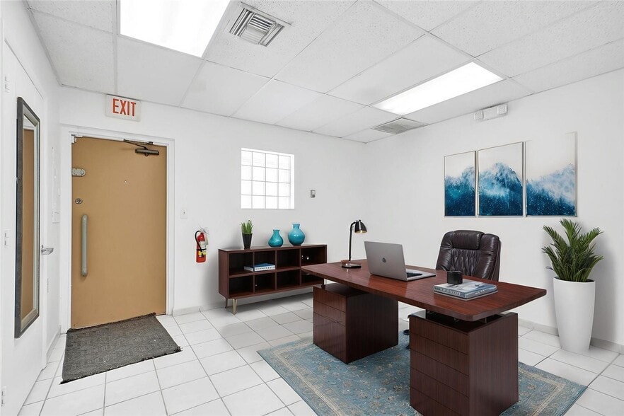More Photos Of 201-211 E Hallandale Beach Blvd, Hallandale Beach Medical For Lease