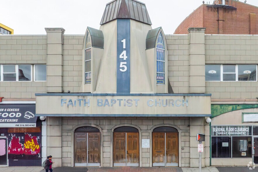 More Photos Of 145 N Franklin St, Hempstead Office For Sale