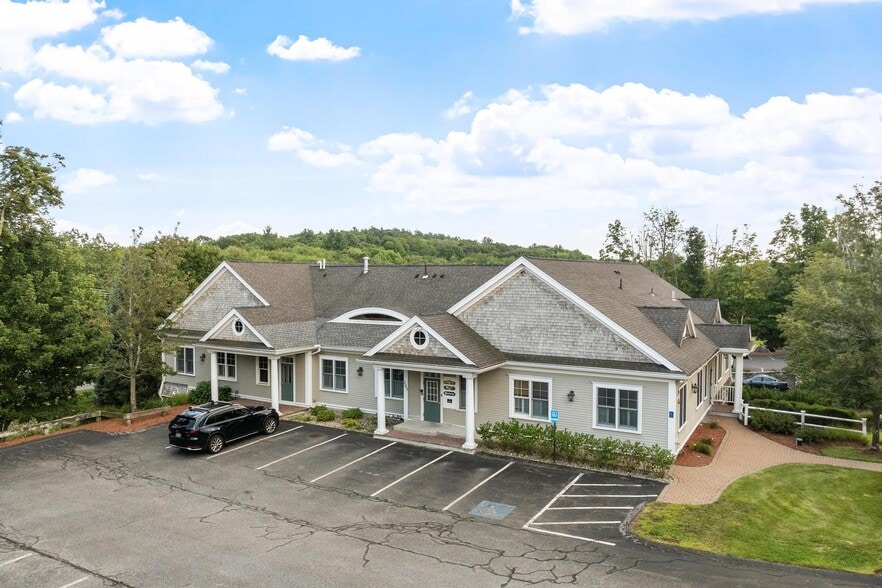 More Photos Of 307 Grafton St, Shrewsbury Office For Lease