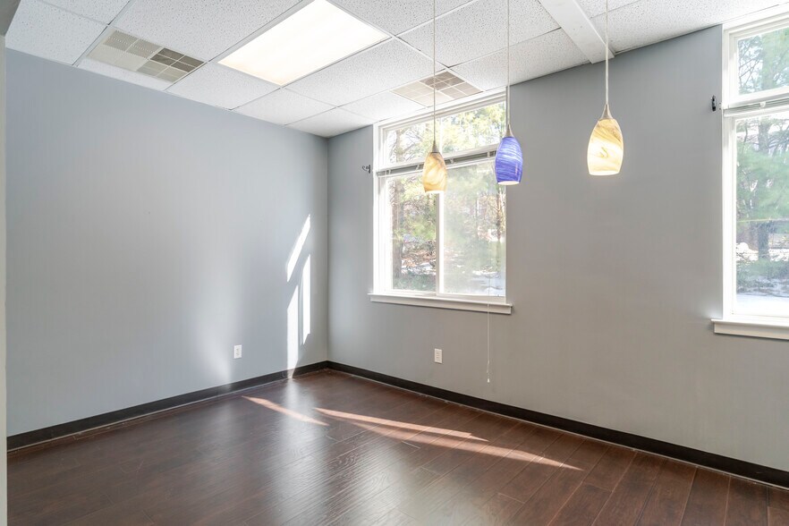 More Photos Of 1410 Incarnation Dr, Charlottesville Medical For Sale
