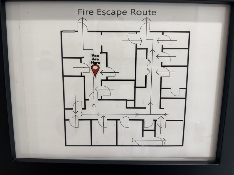 More Photos Of 3447 Pine Ridge Rd, Naples Medical For Lease