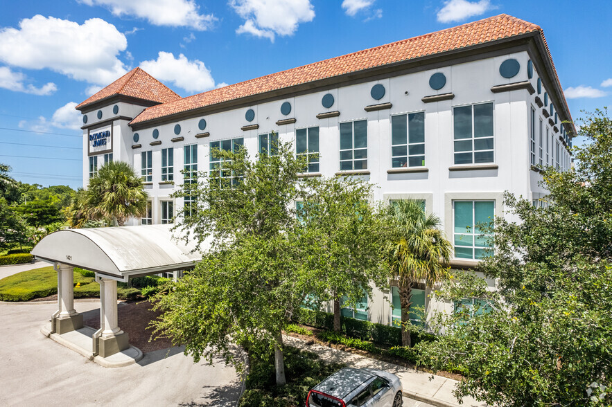 Primary Photo Of 1421 Pine Ridge Rd, Naples Office For Lease