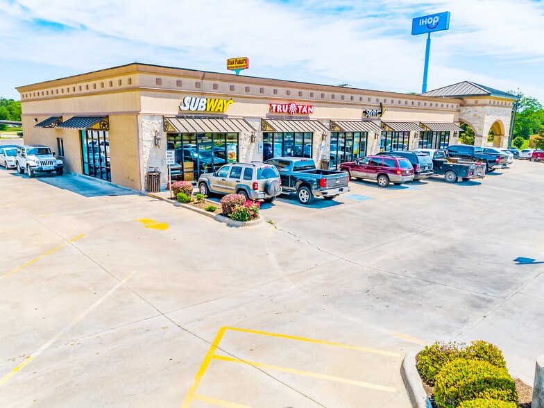 More Photos Of 151 Industrial Dr E, Sulphur Springs Freestanding For Lease