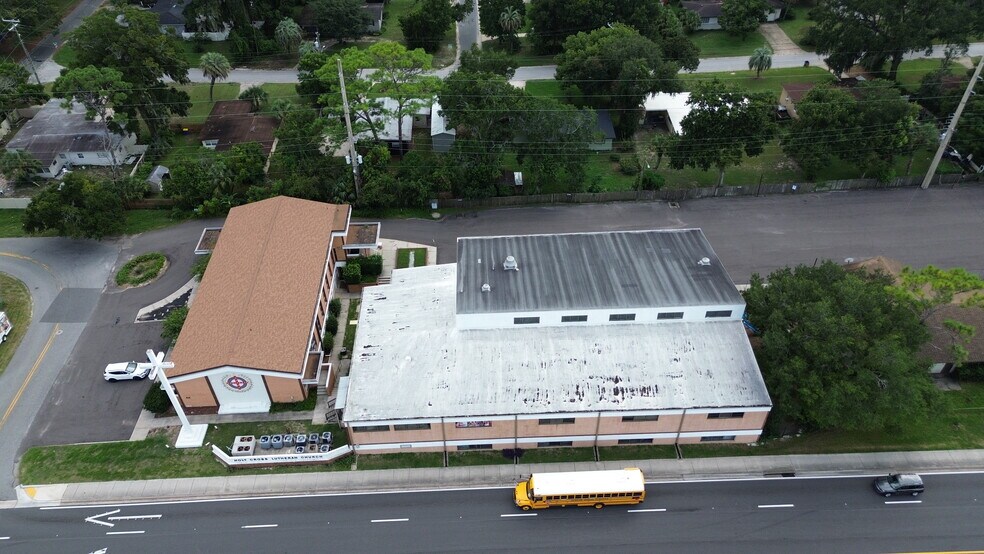 More Photos Of 6612 Arlington Expy, Jacksonville Schools For Lease