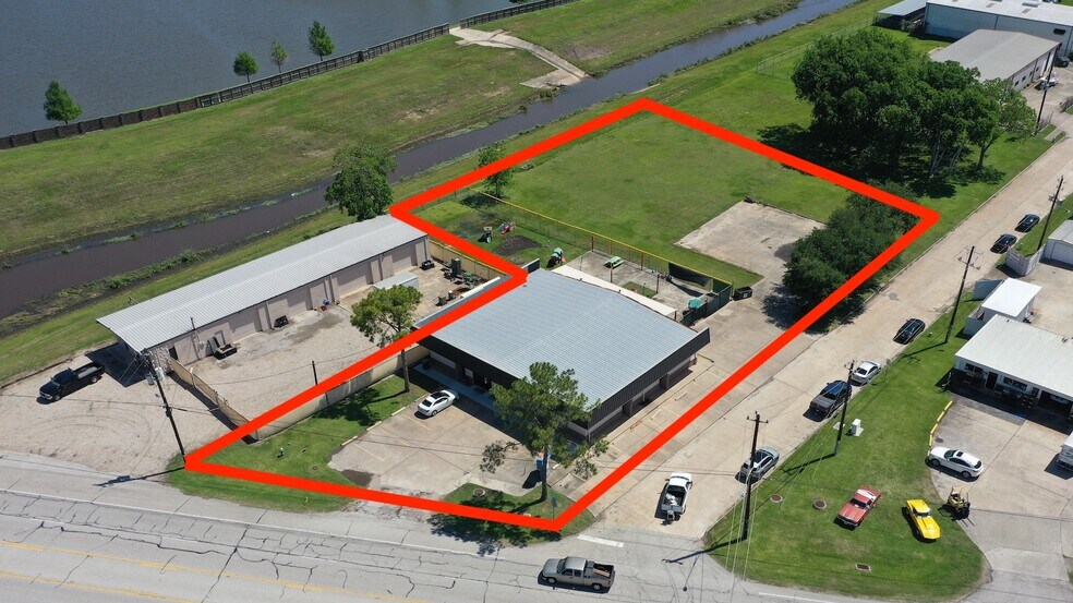 More Photos Of 3111 S Main St, Pearland Warehouse For Sale