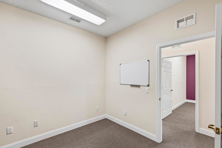 More Photos Of 399 Palm Coast Pky SW, Palm Coast Office For Sale