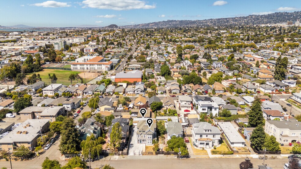 More Photos Of 1062 60th St, Oakland Apartments For Sale