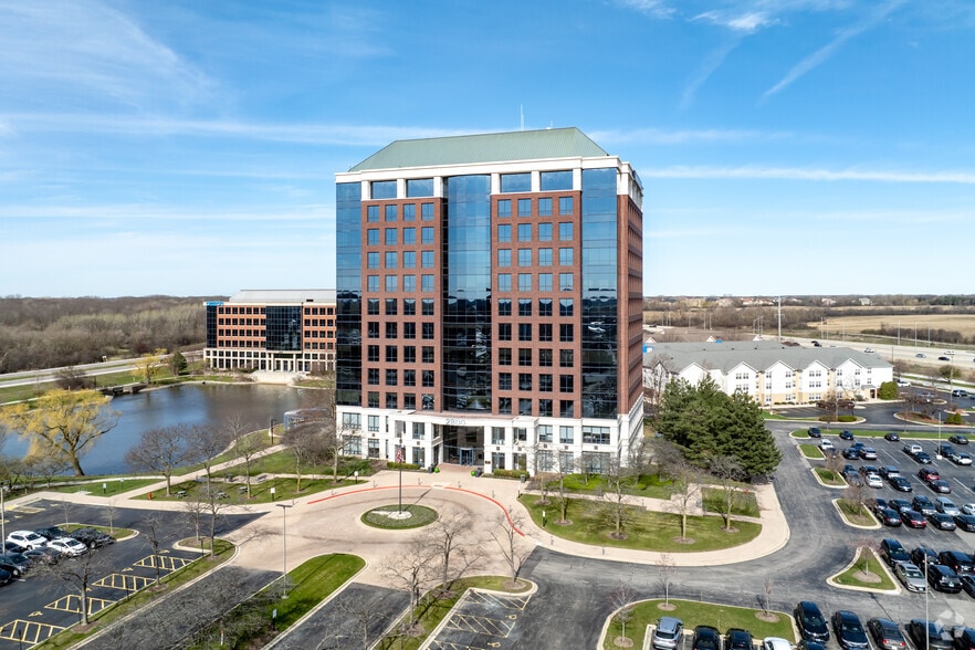 More Photos Of 2800 W Higgins Rd, Hoffman Estates Office For Lease