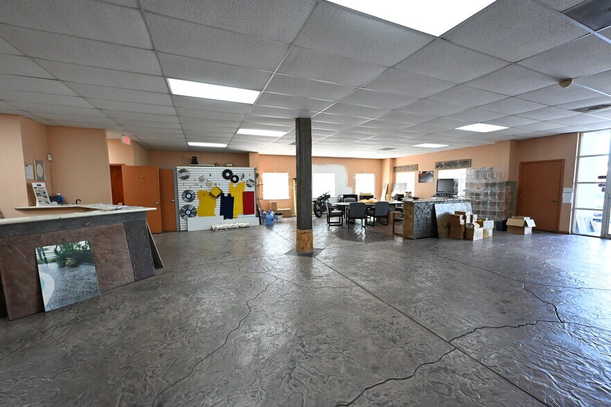 More Photos Of 2020 Murrell Rd, Rockledge Manufacturing For Lease
