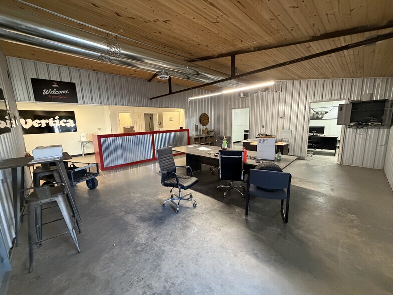 More Photos Of 23059 S 105th St E, Porum Manufacturing For Sale