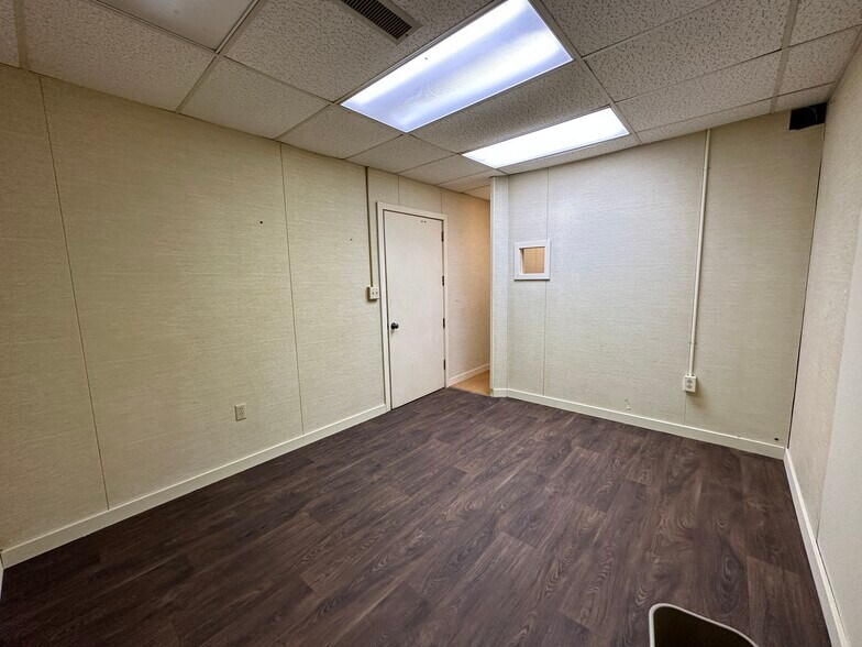 More Photos Of 2630 E Chestnut Ave, Vineland Medical For Sale