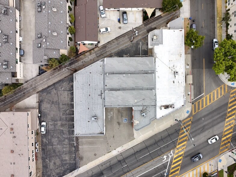 More Photos Of 2101 W Olive Ave, Burbank Warehouse For Sale
