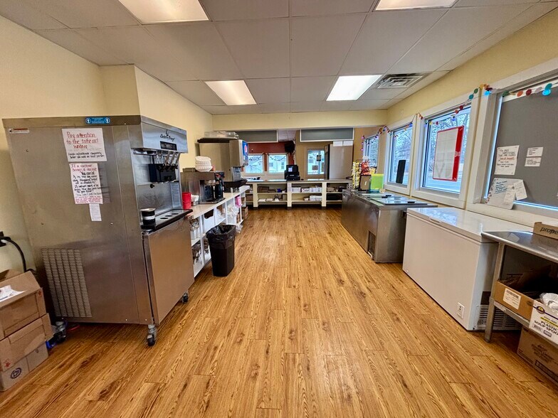 More Photos Of 180 Sacandaga Rd, Schenectady General Retail For Sale
