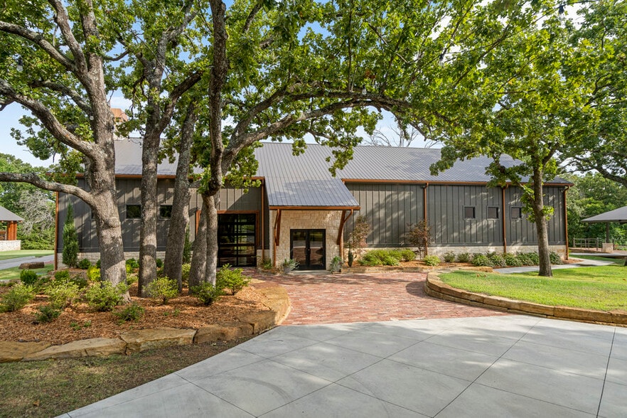 More Photos Of 19501 W 41st St, Sand Springs Specialty For Sale