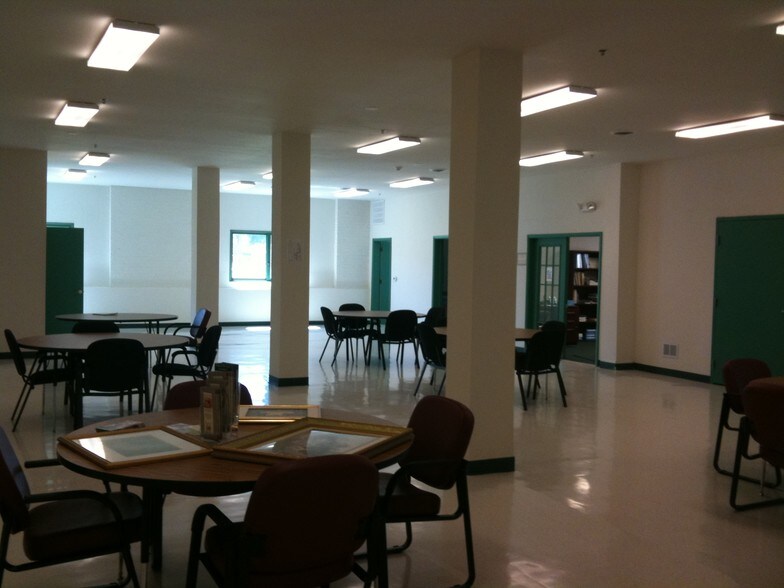 More Photos Of 2300 W 4th St, Chester Light Distribution For Lease