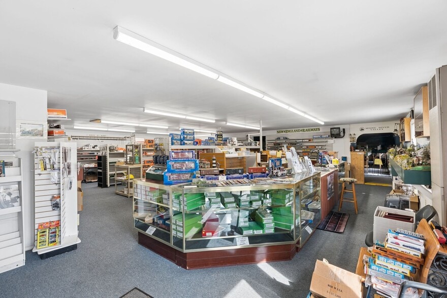 More Photos Of 37-41 Roosevelt Trl, Casco Office For Sale