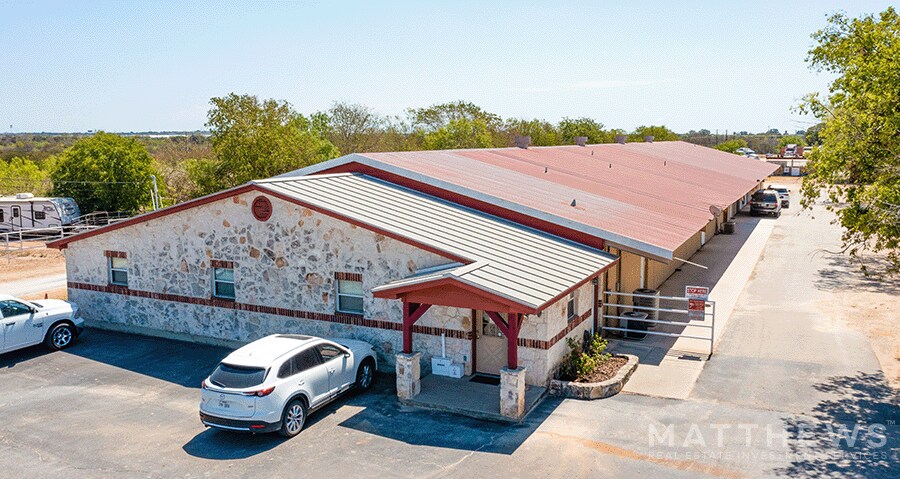 Primary Photo Of 17555 Old Evans Rd, Selma Office For Sale