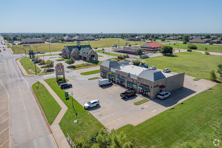 More Photos Of 2120-2136 NW 164th St, Edmond Freestanding For Lease