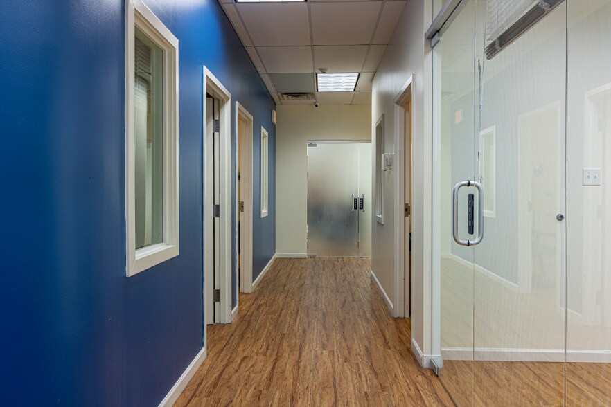 More Photos Of 290 Andrews Rd, Trevose Flex For Lease