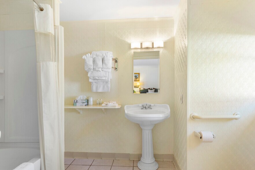 More Photos Of 3093 US Highway 9, Valatie Apartments For Sale