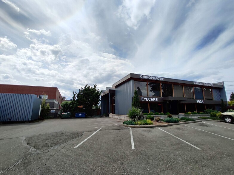 Primary Photo Of 18021-18023 15th Ave NE, Shoreline Office For Sale